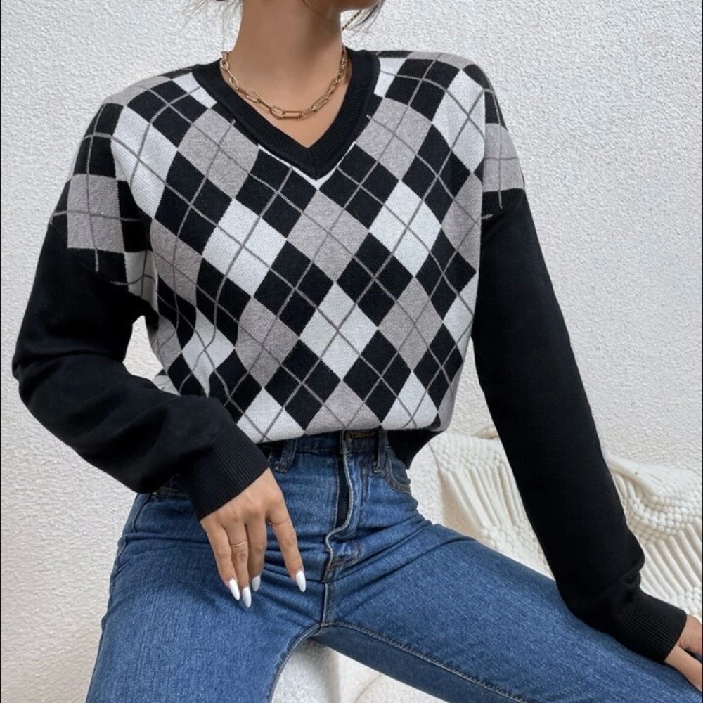 Shein Womens S Argyle Sweater Drop Shoulder Gray Black - Picture 3 of 8